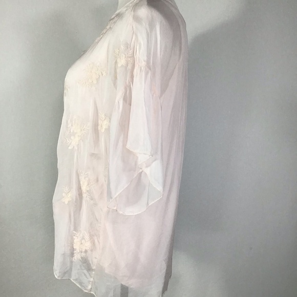 Vintage Italian chiffon silk and embroidered blouse with a soft lining - Picture 4 of 9